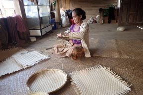 Supporting local communities in the development of their handicraft marketing and value chain strategy